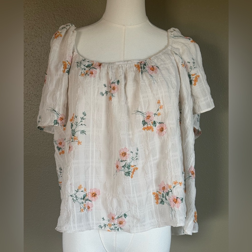 Melrose and Market Cream Floral Short Sleeve Blouse Large - Picture 2 of 9